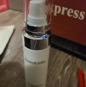 Elizabeth arden face serum